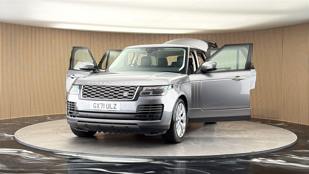 More views of Land Rover Range Rover