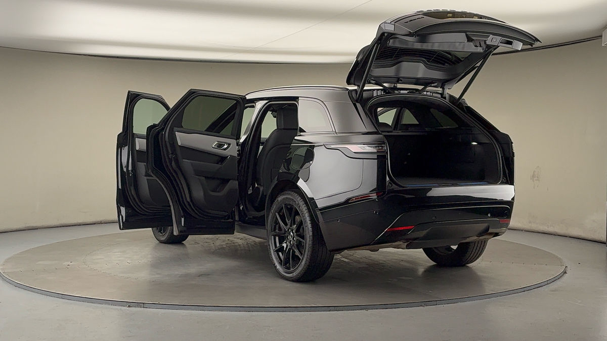 Land Rover Range Rover Velar Image 23