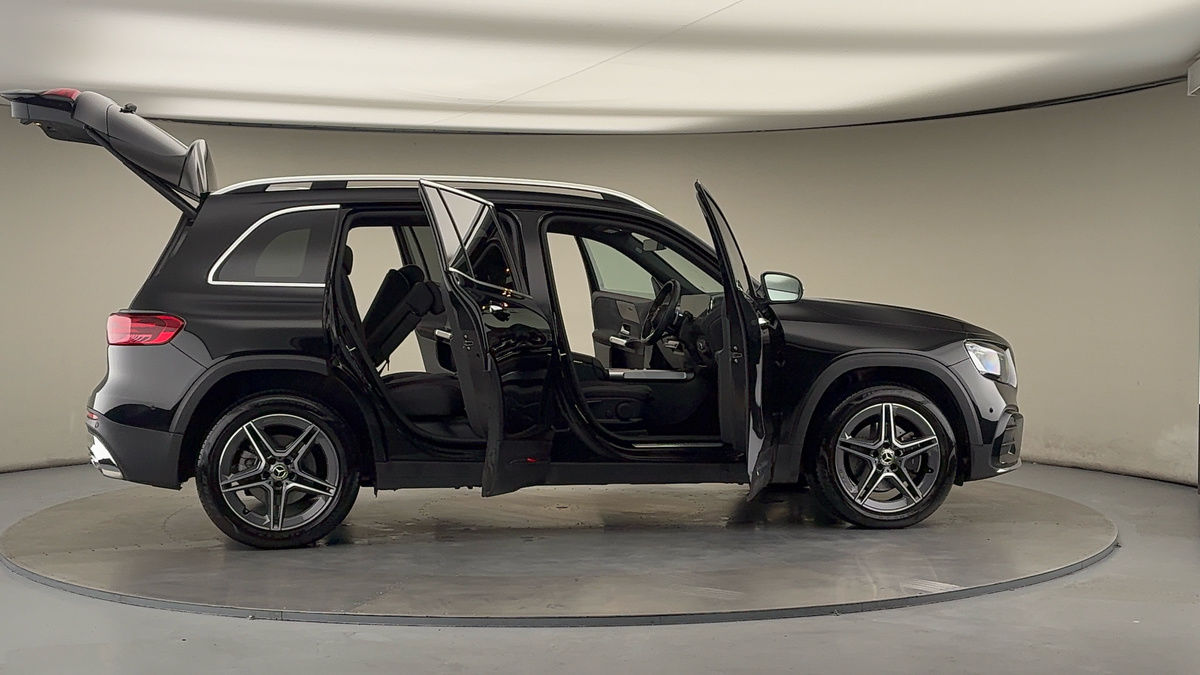 More views of Mercedes-Benz GLB