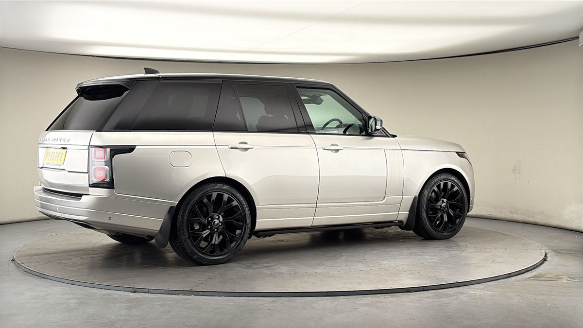 More views of Land Rover Range Rover
