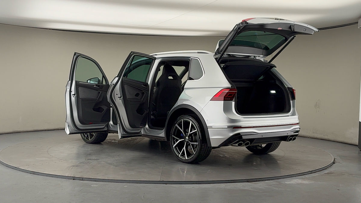 More views of Volkswagen Tiguan