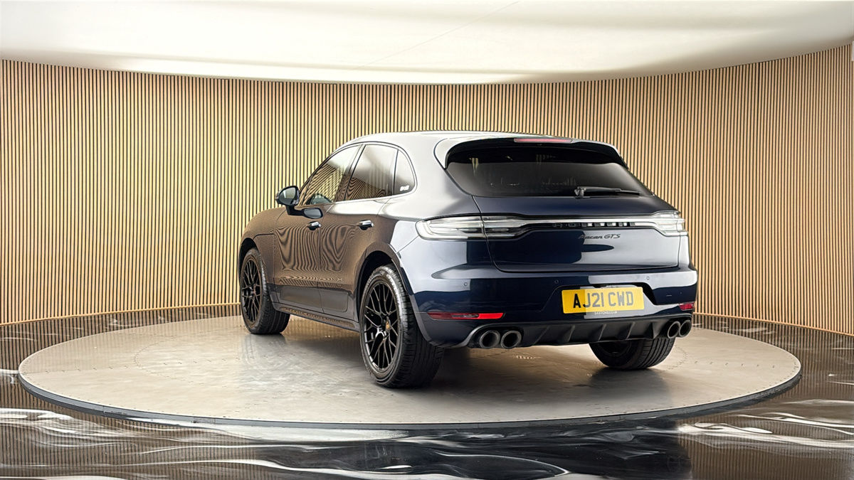 More views of Porsche Macan