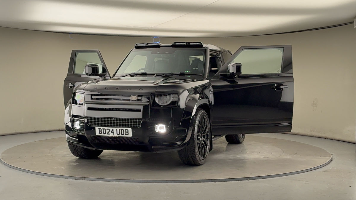 More views of Land Rover Defender 90