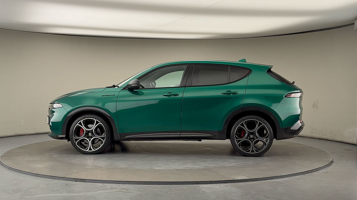 More views of Alfa Romeo Tonale