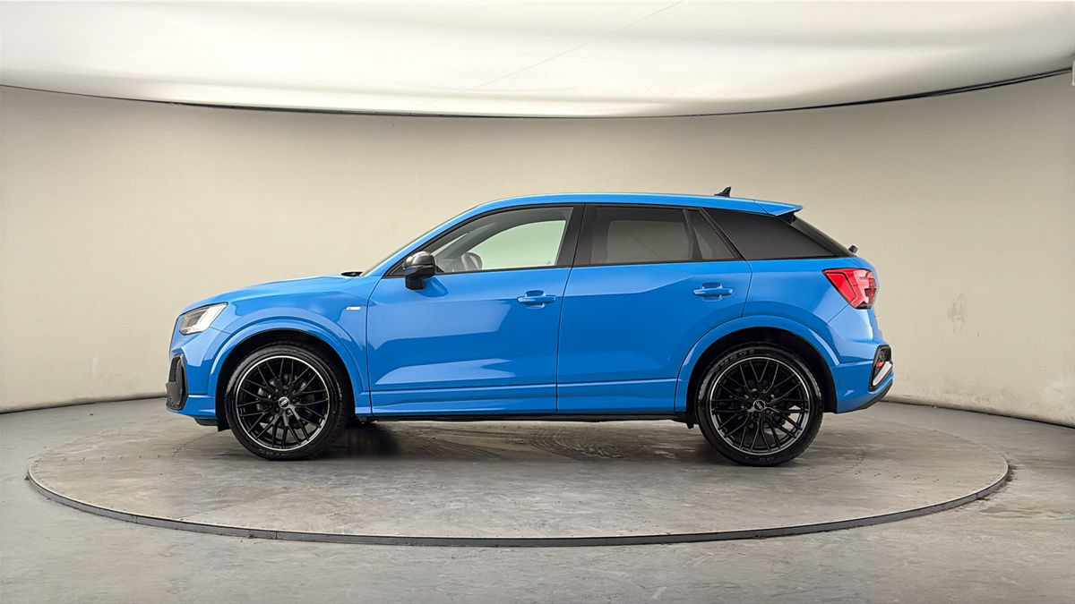 More views of Audi Q2