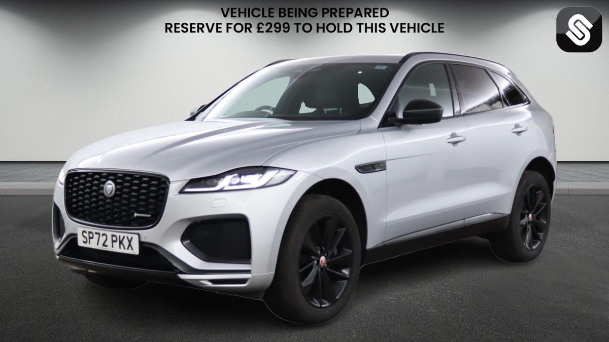 Jaguar F-PACE Image 2