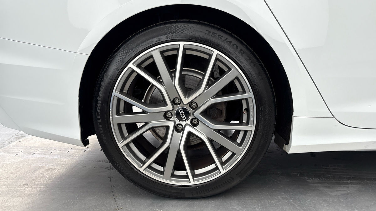 Audi A6 Saloon Image 10