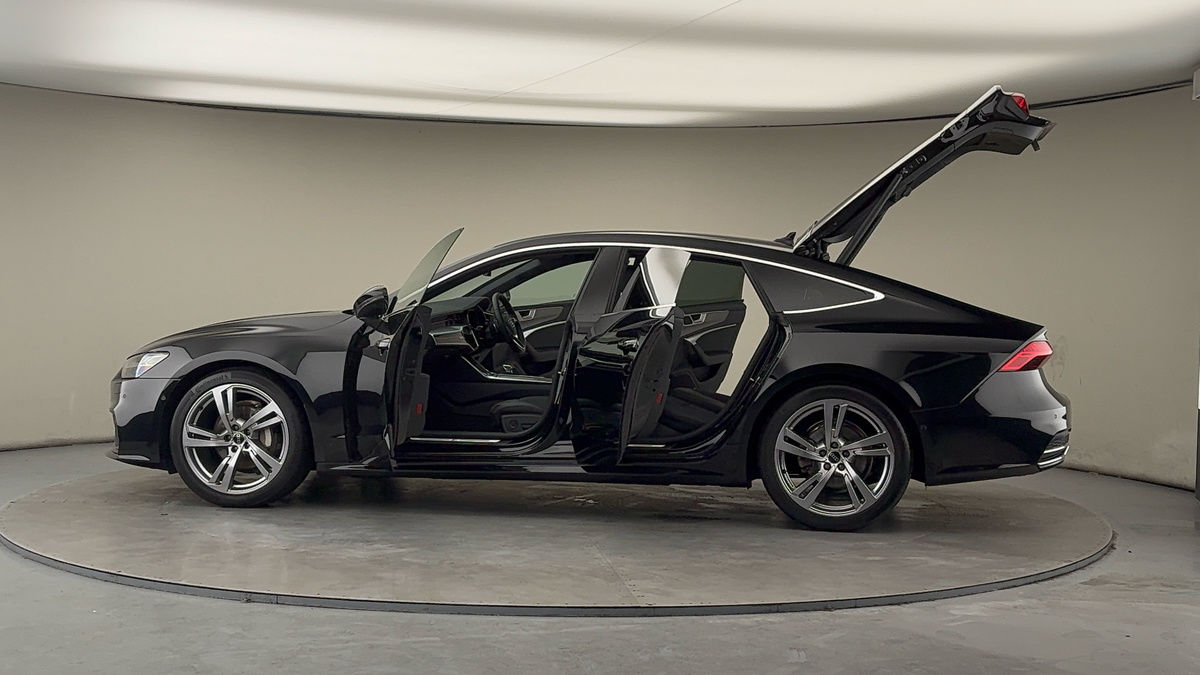 More views of Audi A7