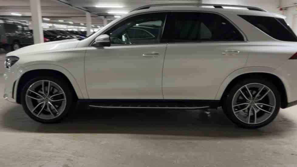 More views of Mercedes-Benz GLE