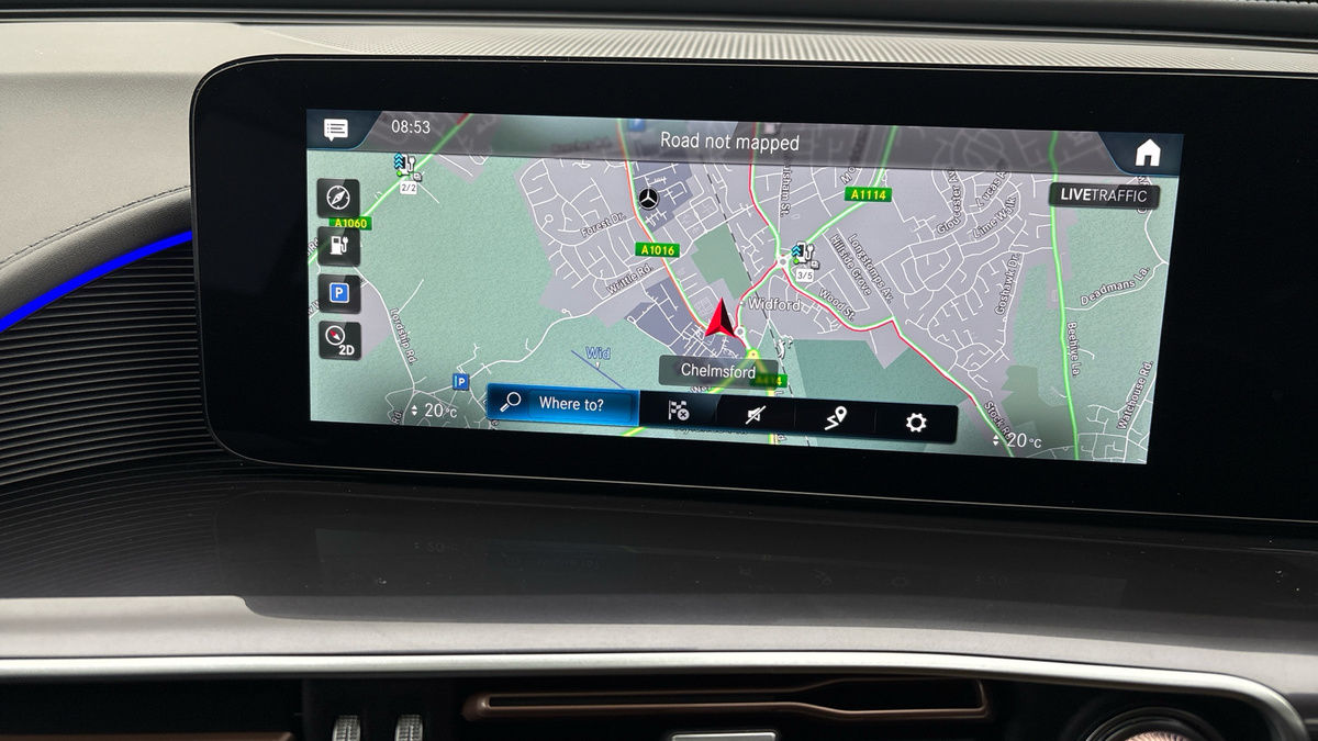 Mercedes-Benz EQC Image 17