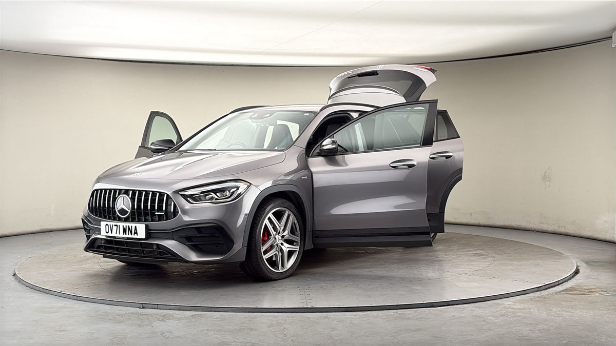 More views of Mercedes-Benz GLA