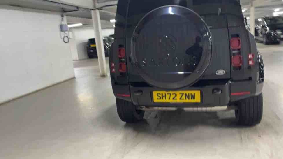 More views of Land Rover Defender 90