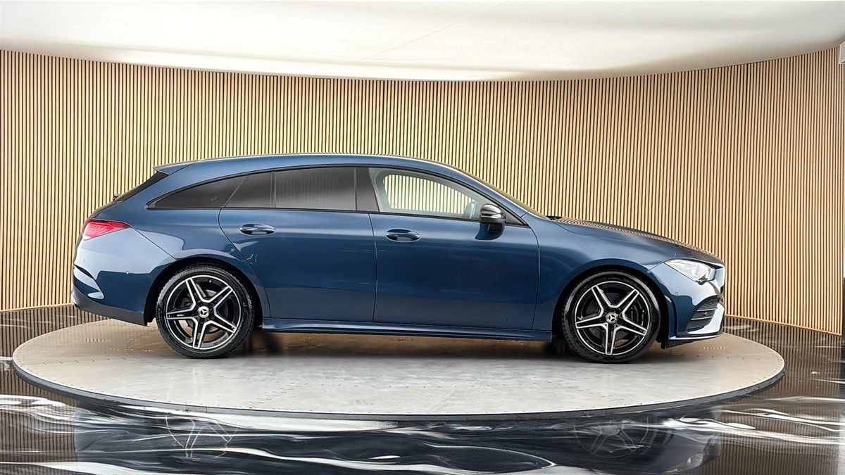 Mercedes-Benz CLA Image 16