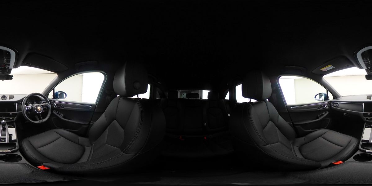 More views of Porsche Macan