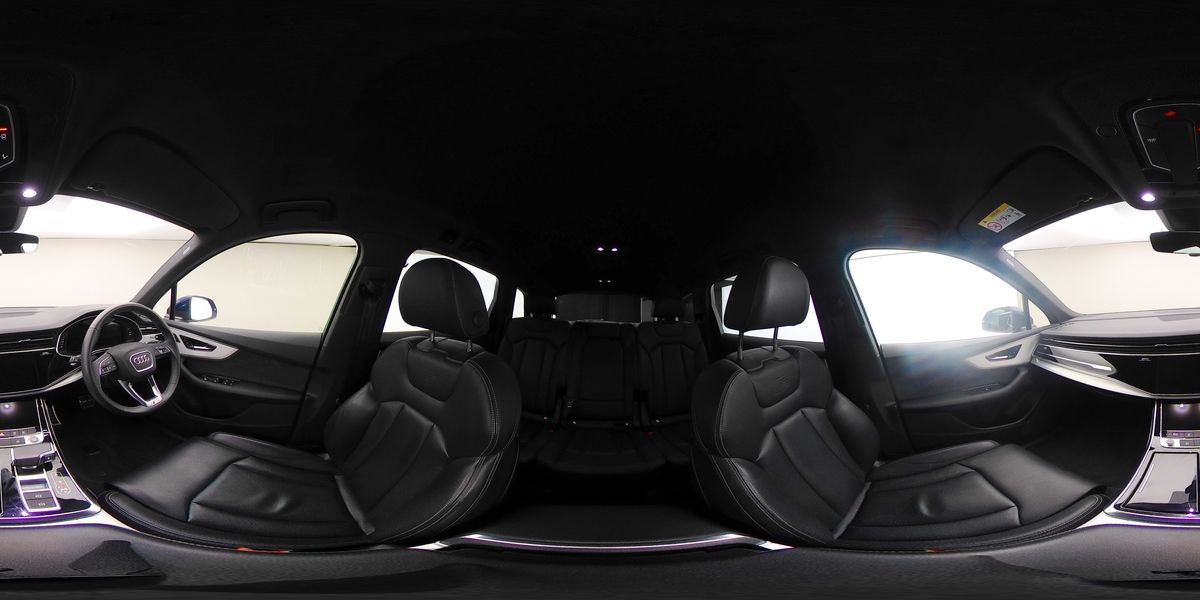 More views of Audi Q7