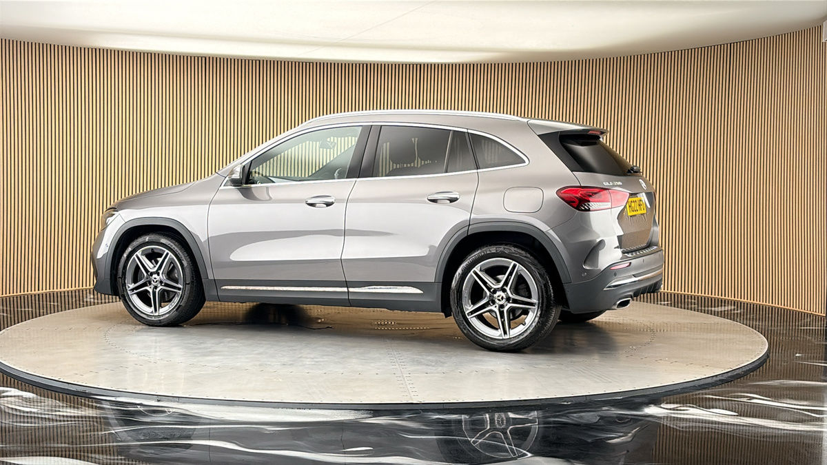 More views of Mercedes-Benz GLA