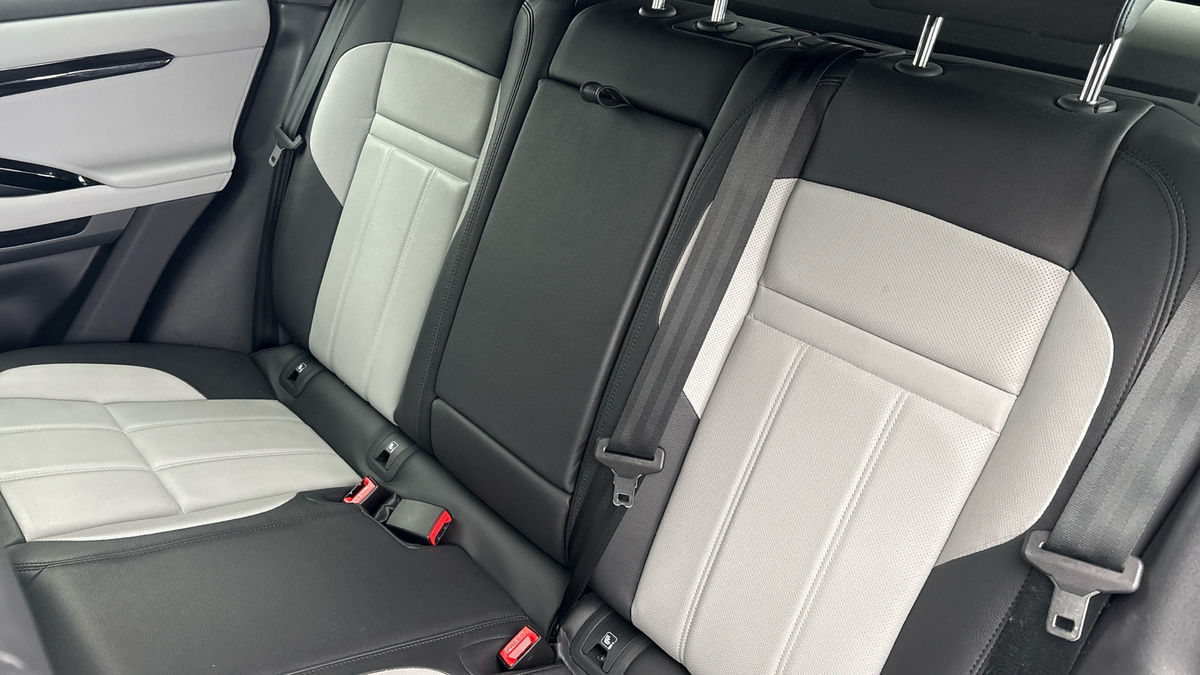 Land Rover Range Rover Evoque Image 8