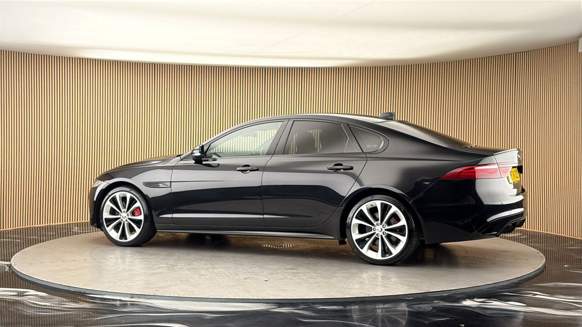 More views of Jaguar XF