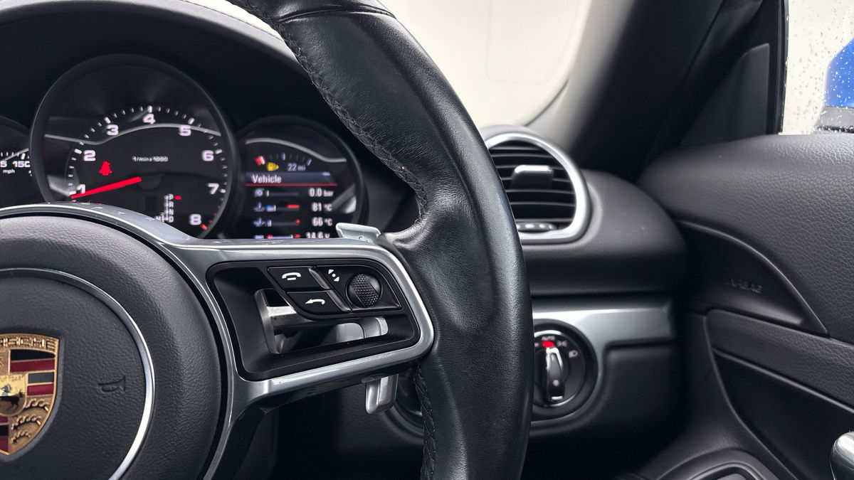 Porsche 718 Boxster Image 14