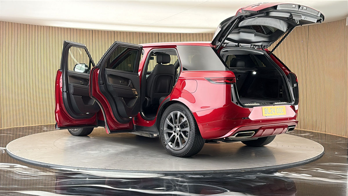 More views of Land Rover Range Rover Sport