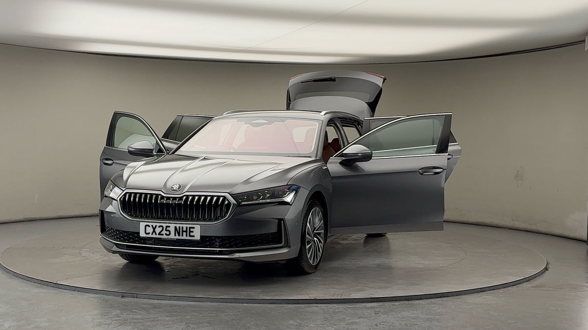 More views of Skoda Superb