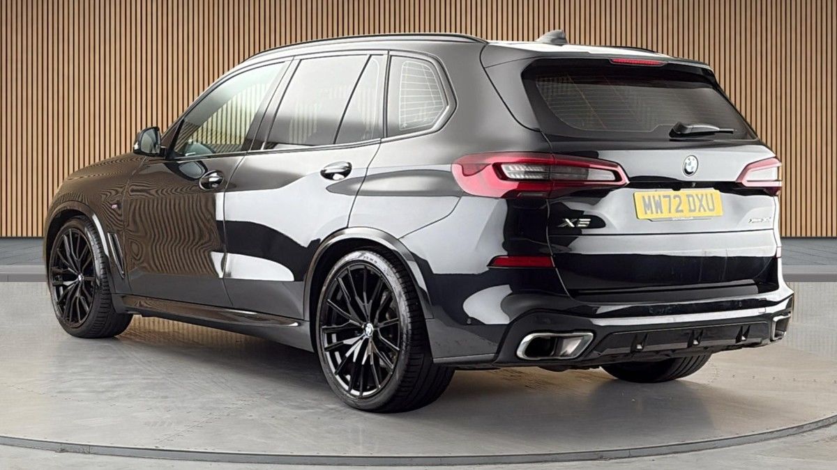 BMW X5 Image 2