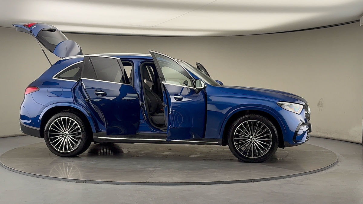 More views of Mercedes-Benz GLC