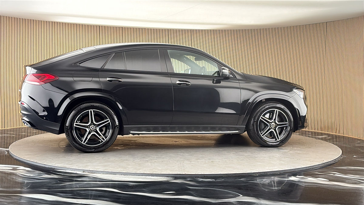 More views of Mercedes-Benz GLE