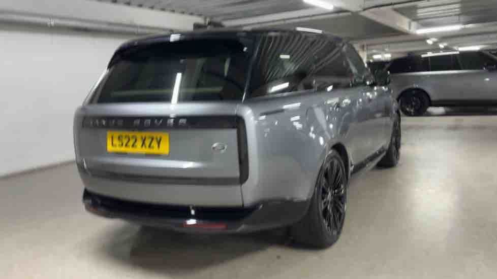 More views of Land Rover Range Rover