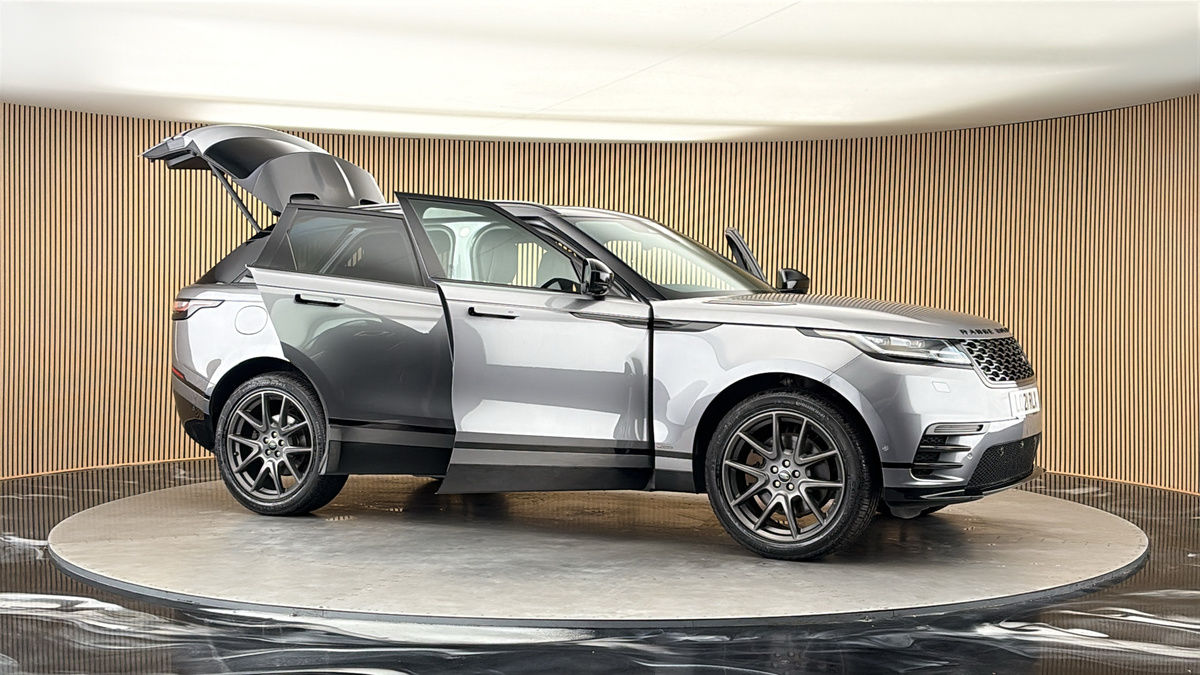 More views of Land Rover Range Rover Velar