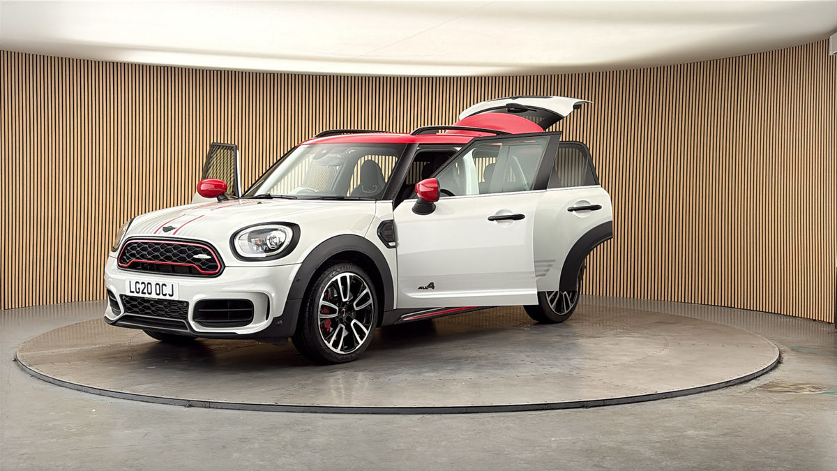 More views of MINI Countryman