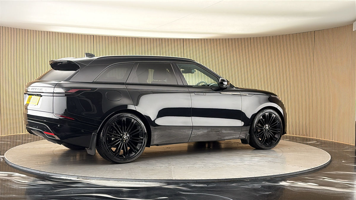 More views of Land Rover Range Rover Velar