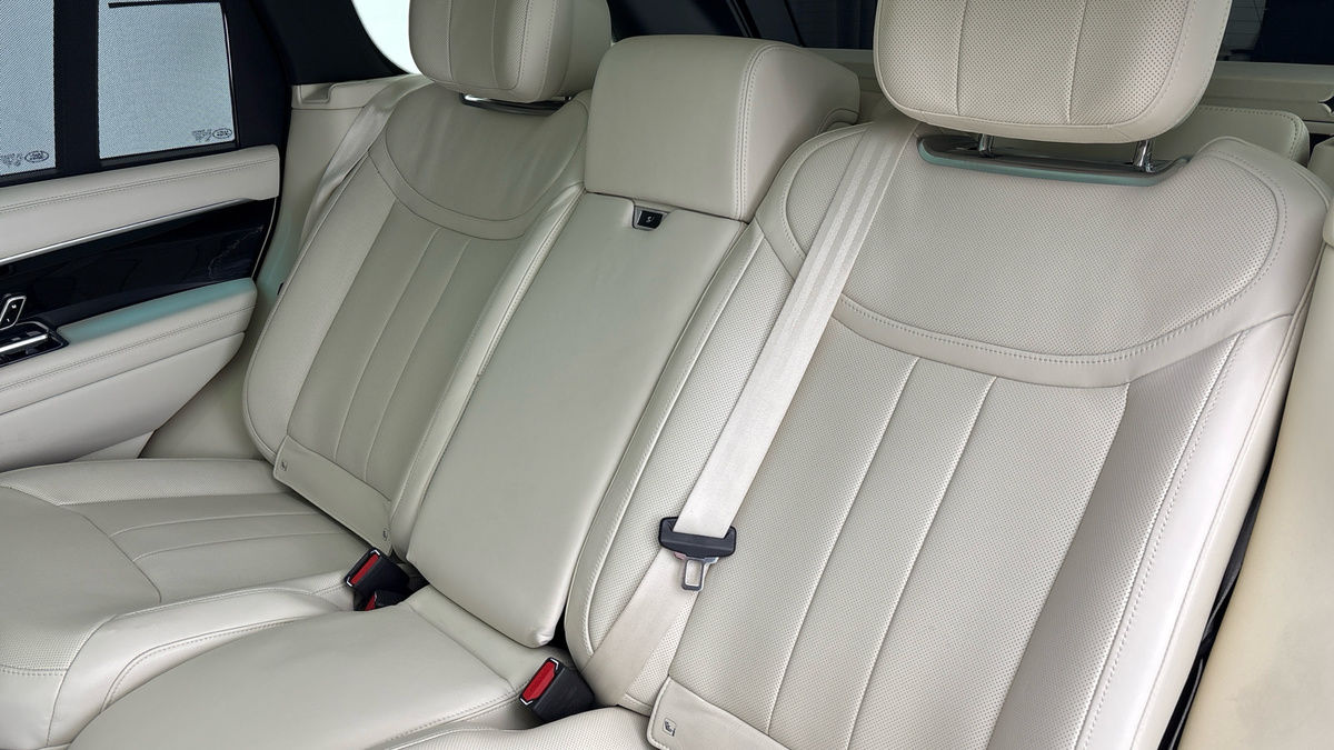 Land Rover Range Rover Image 8