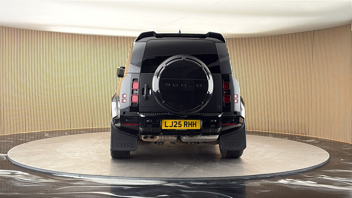 More views of Land Rover Defender 90