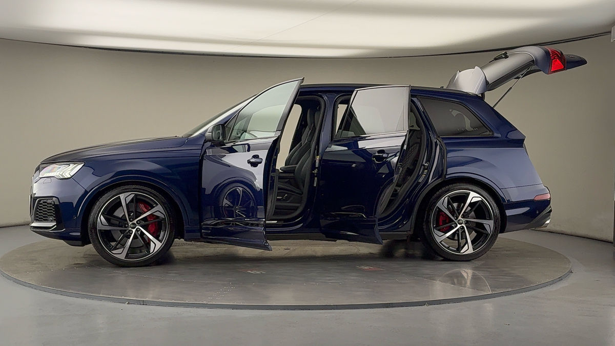 More views of Audi SQ7
