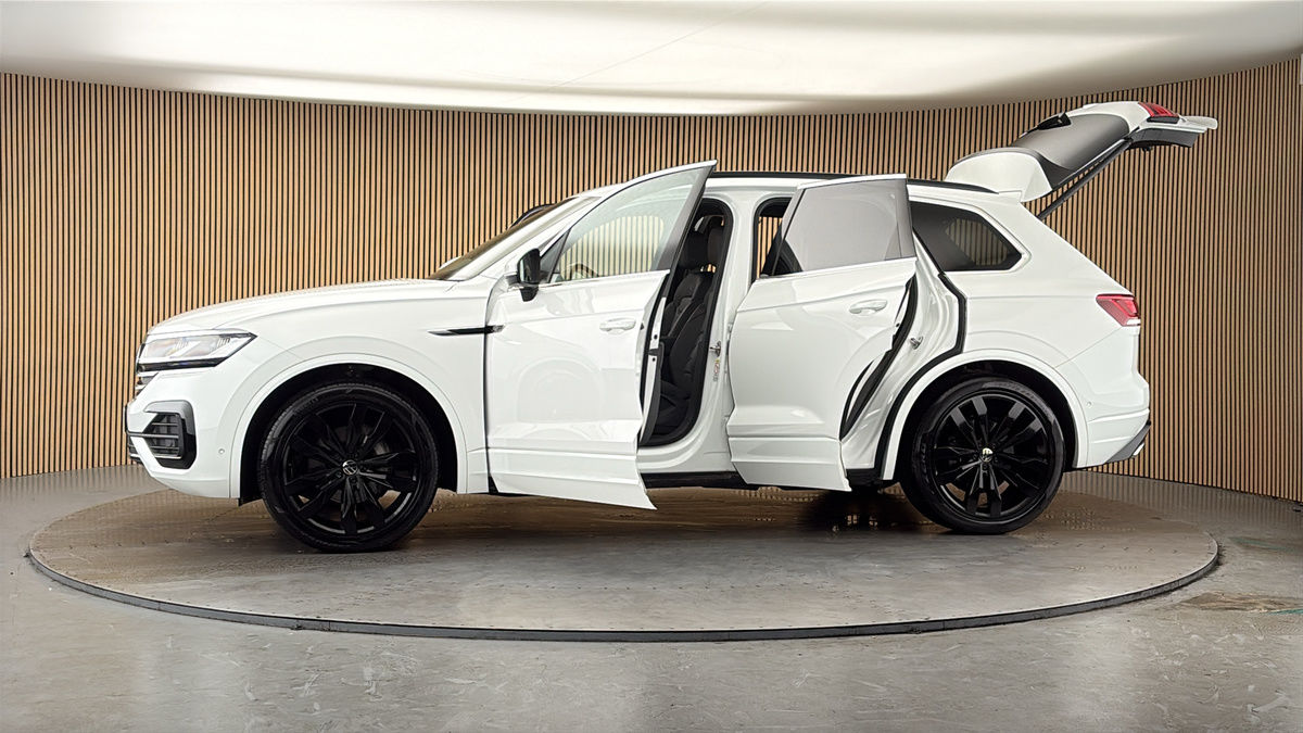 More views of Volkswagen Touareg