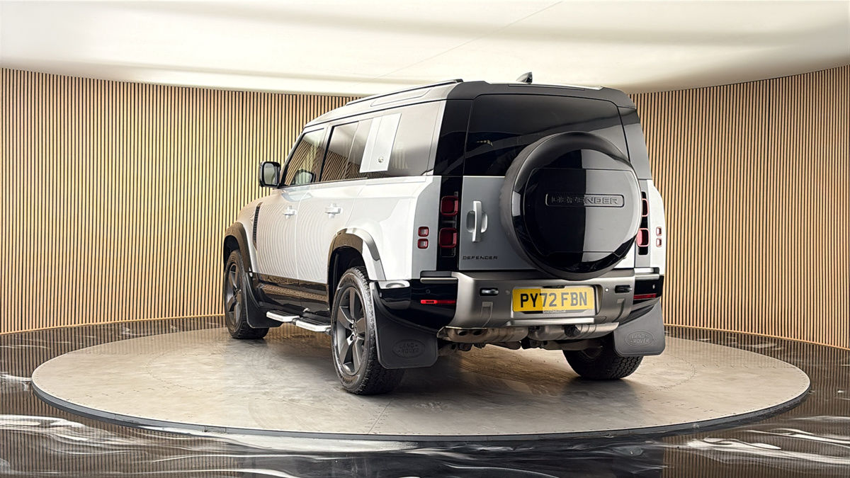 More views of Land Rover Defender 110