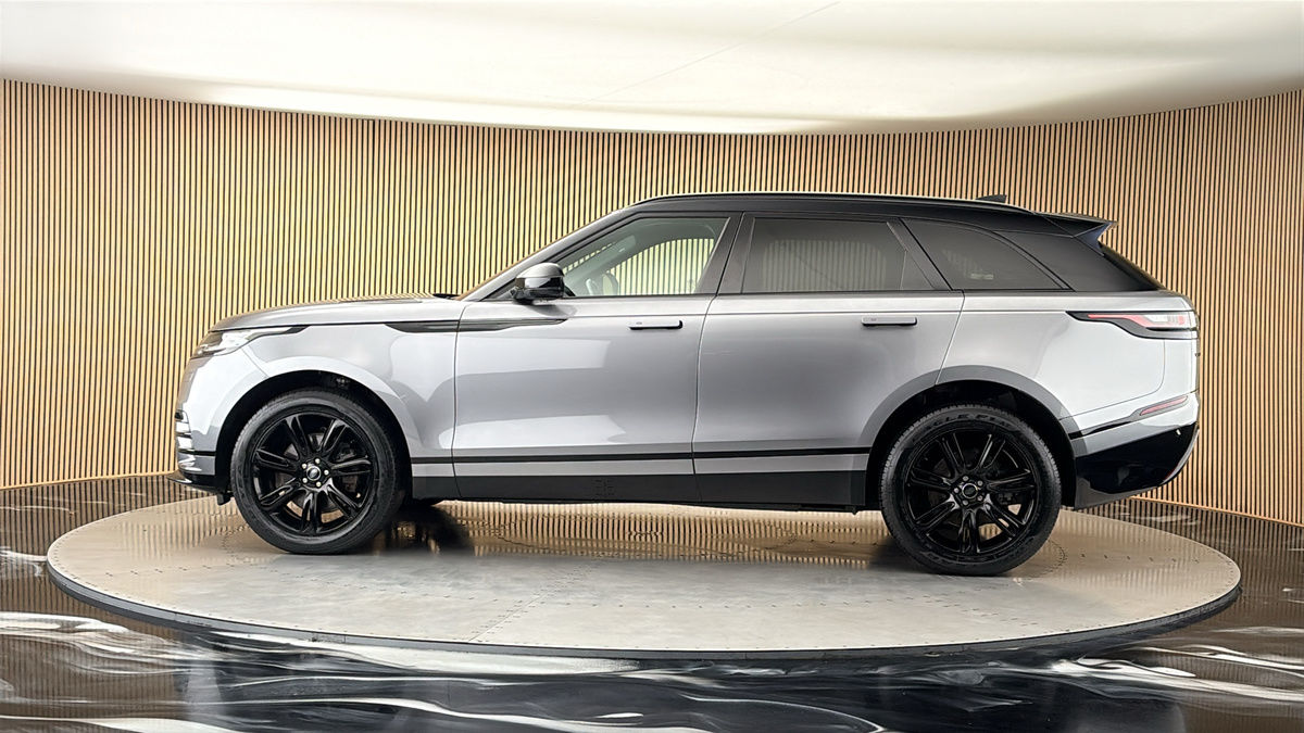 More views of Land Rover Range Rover Velar