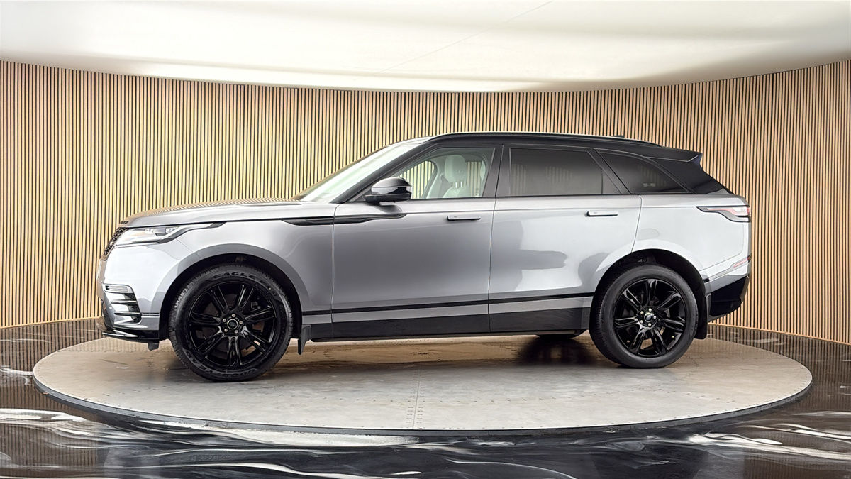 More views of Land Rover Range Rover Velar