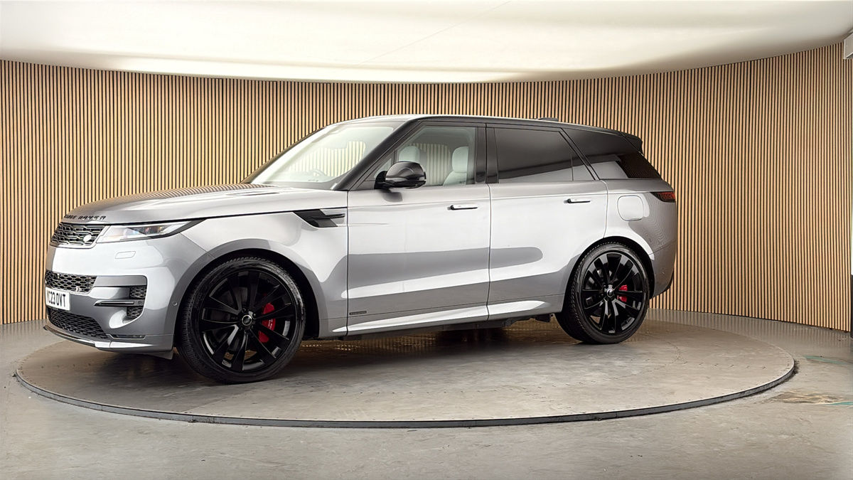 More views of Land Rover Range Rover Sport