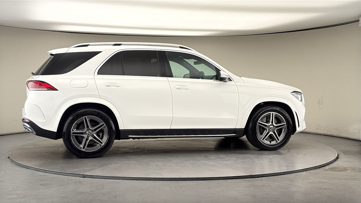 More views of Mercedes-Benz GLE