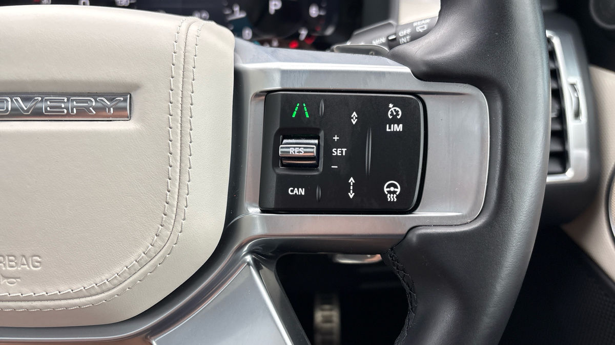 Land Rover Discovery Image 14