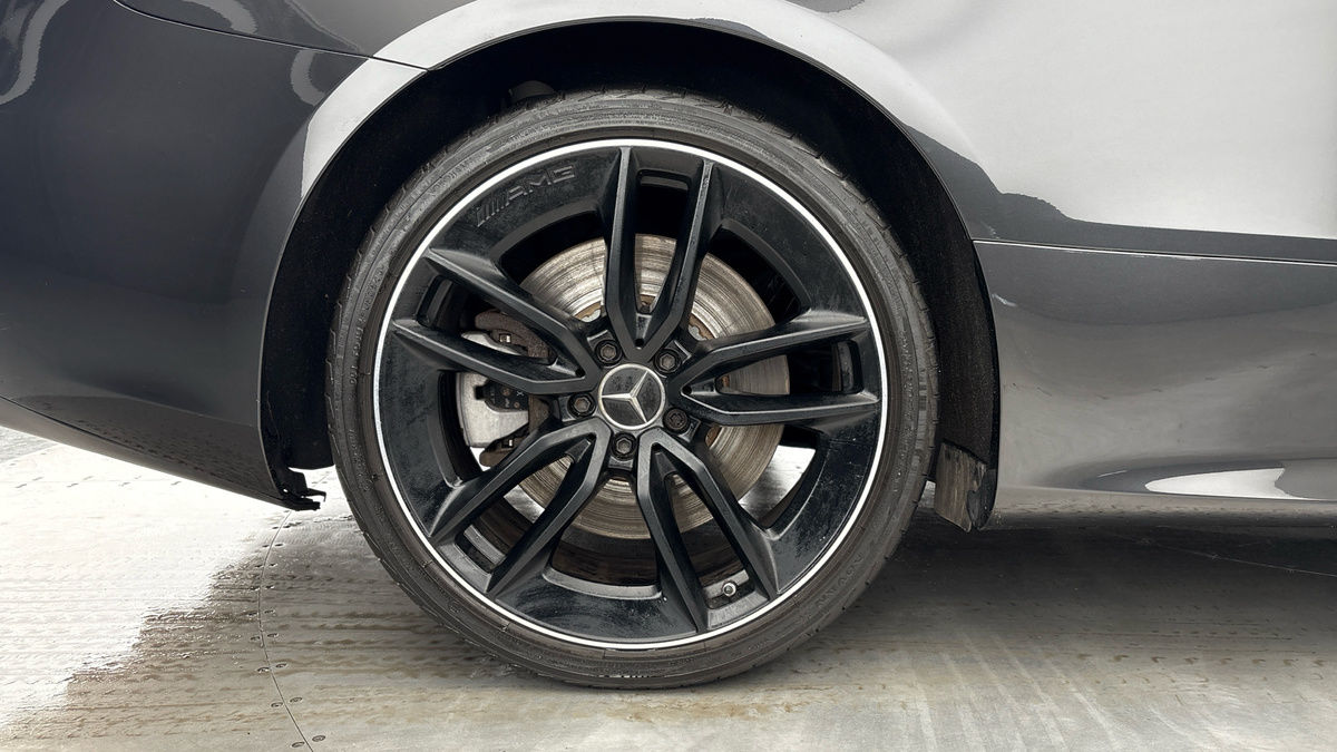 Mercedes-Benz E Class Image 10