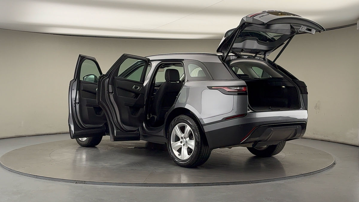 More views of Land Rover Range Rover Velar