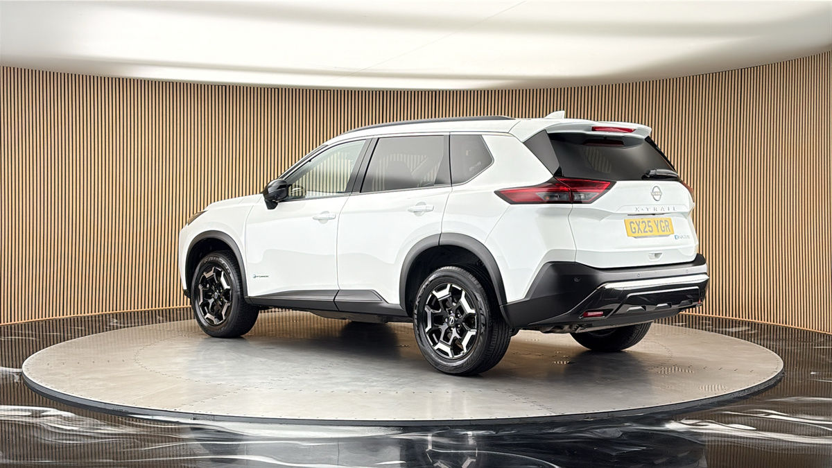 More views of Nissan X-Trail