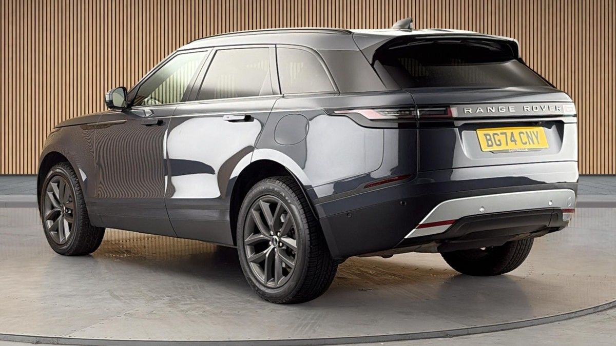 Land Rover Range Rover Velar Image 2