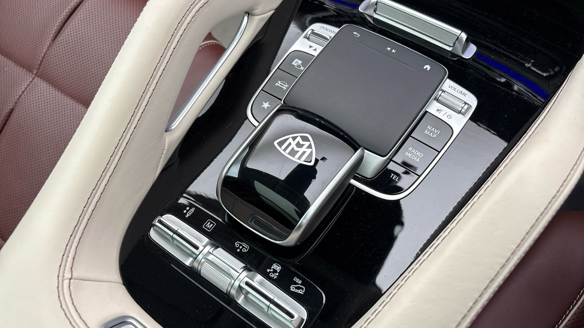 Mercedes-Benz Maybach GLS Image 25