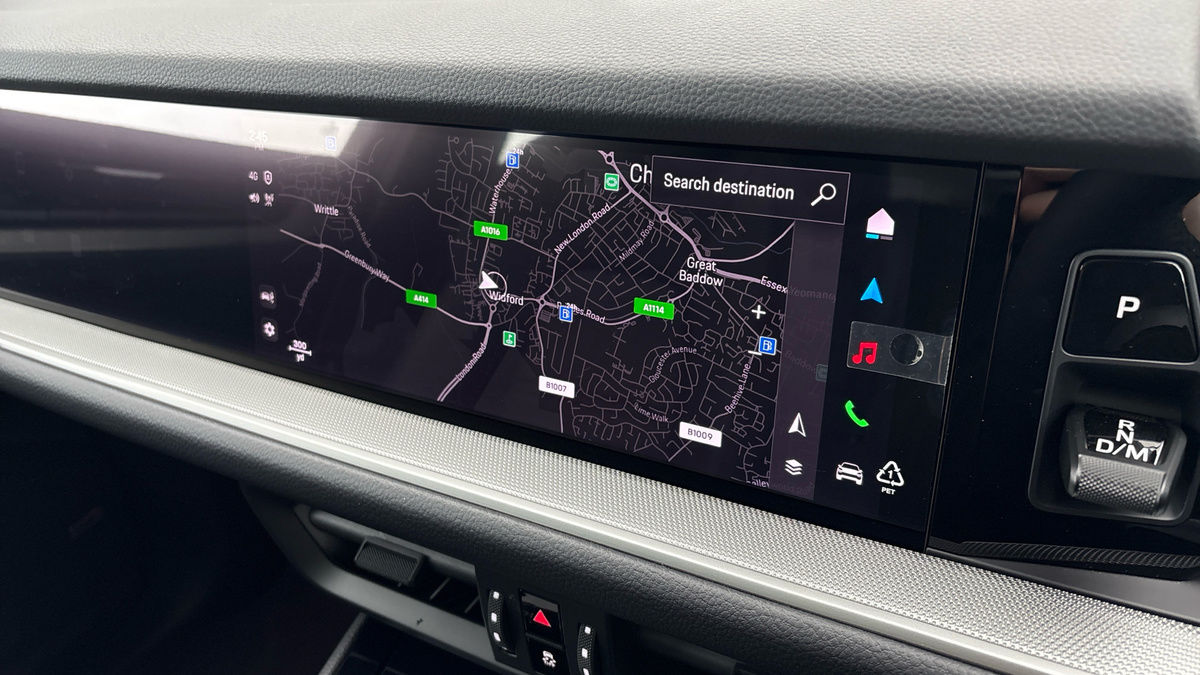 Porsche Cayenne Image 17