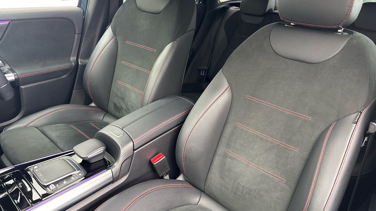 Mercedes-Benz GLA Image 7