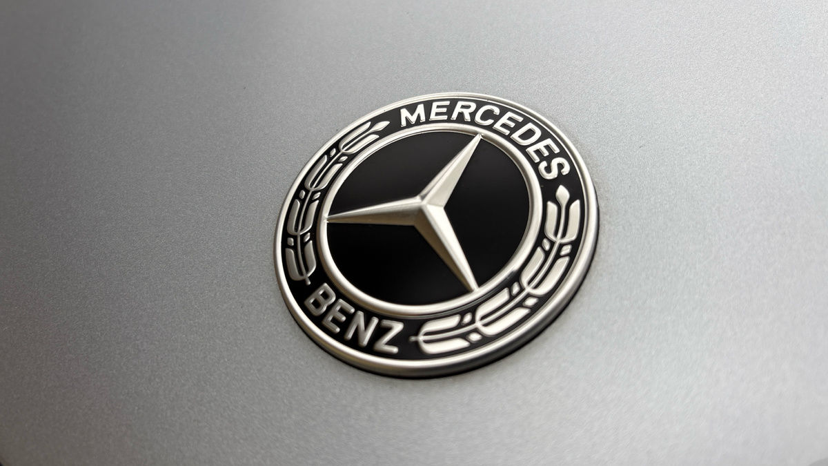 Mercedes-Benz E Class Image 24
